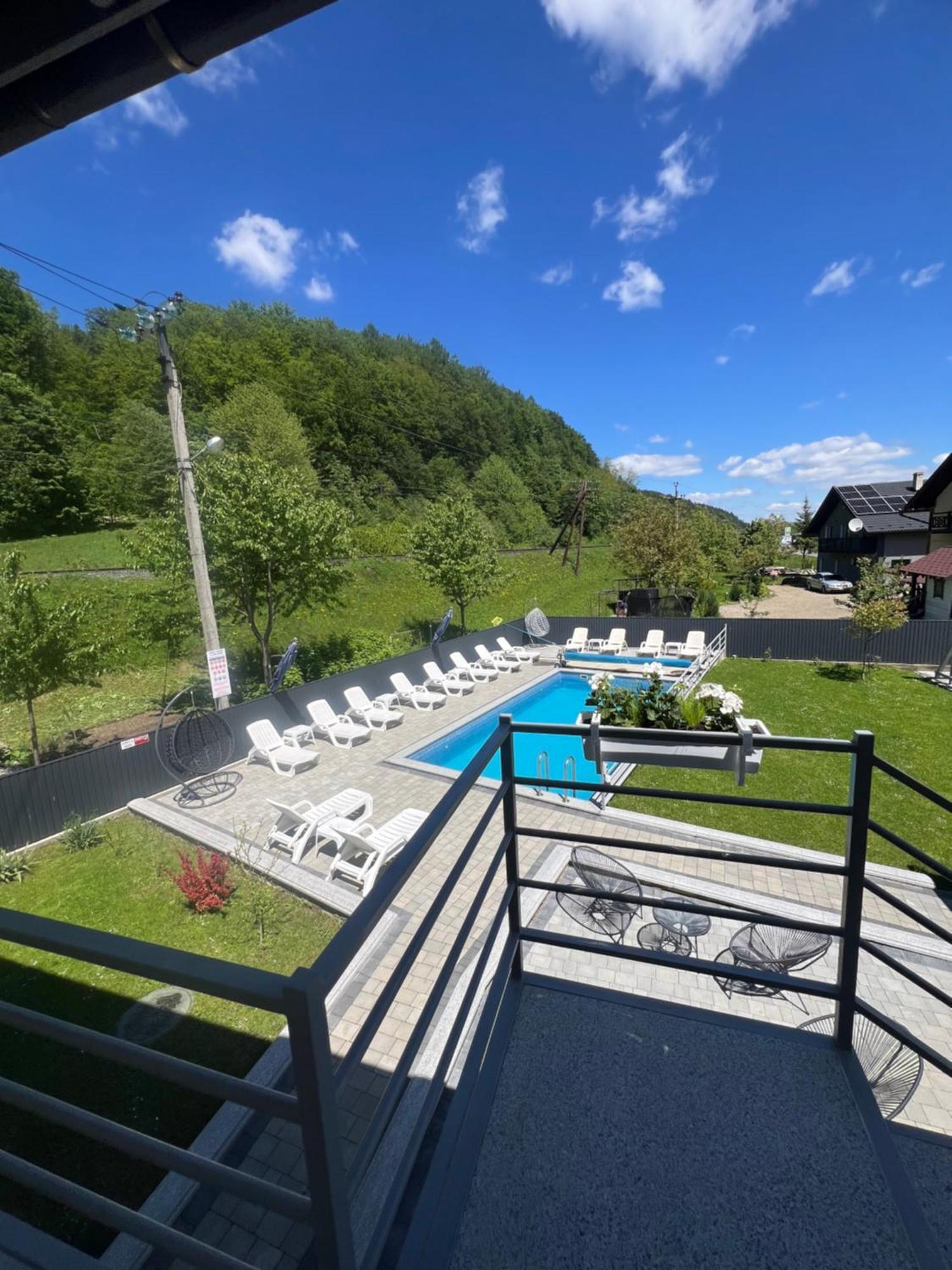 Фенікс Hotel Yaremche Exterior foto